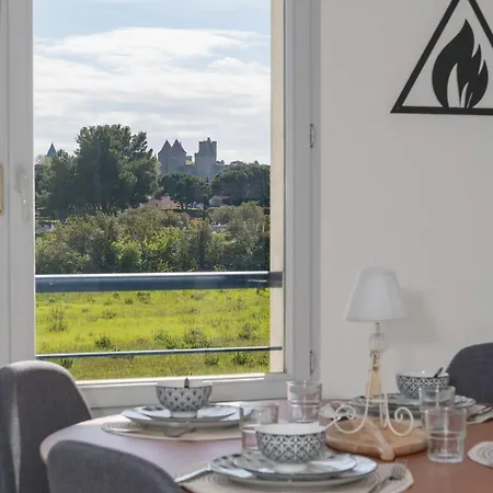 Lumaia - Vue Cite, Terrasse & Piscine Apartment