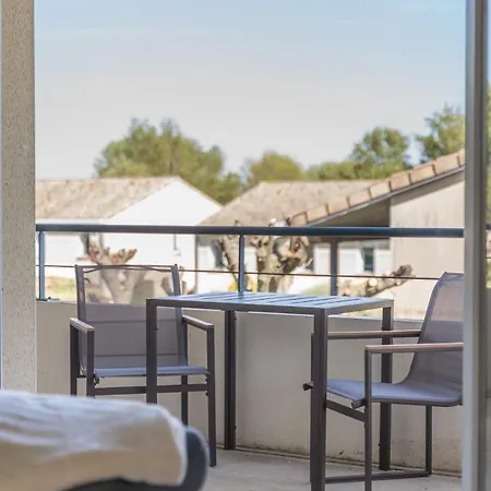 Lumaia - Vue Cite, Terrasse & Piscine *