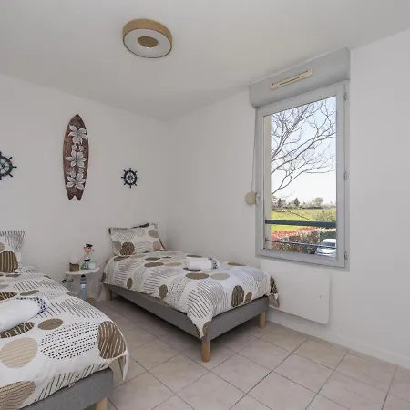 Apartment Lumaia - Vue Cite, Terrasse & Piscine