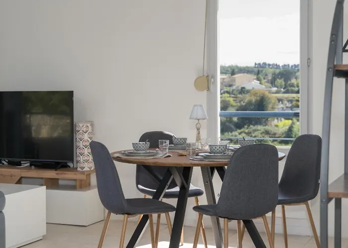 Lumaia - Vue Cite, Terrasse & Piscine