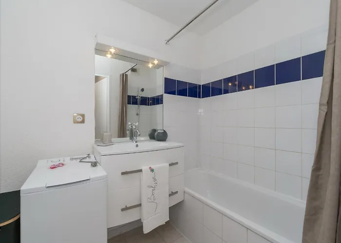 Lumaia - Vue Cite, Terrasse & Piscine